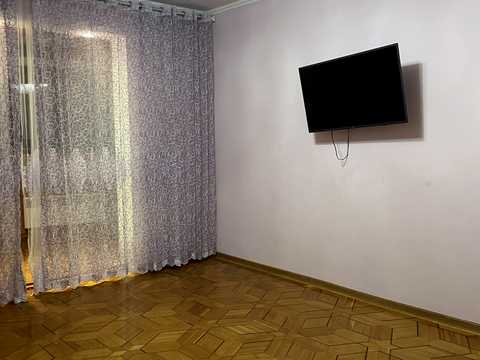 квартира за адресою Академіка Корольова вул., 83