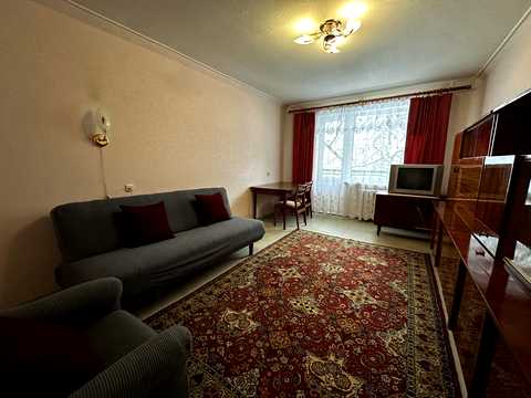 квартира за адресою Великотирнівська, 16