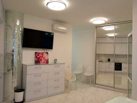 квартира за адресою Федора Ернста вул., 16
