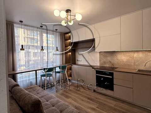 квартира за адресою Салютна вул., 2к17