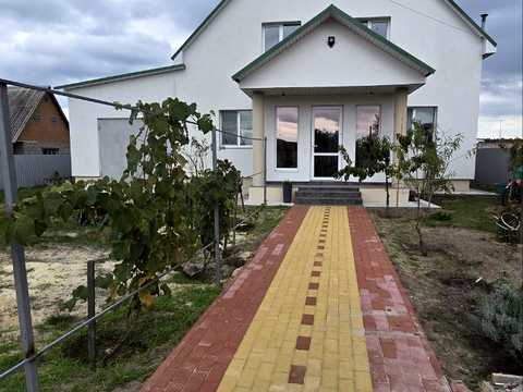 дом по адресу Молодіжна, 8а
