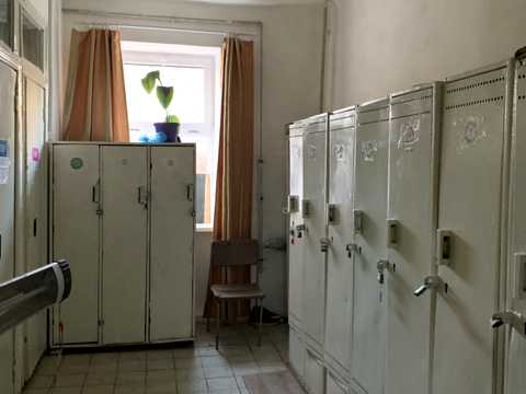комерційна за адресою Глобинська вул. (Маршала Батицького), 9