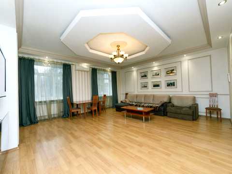 квартира по адресу Михайловский пер., 4