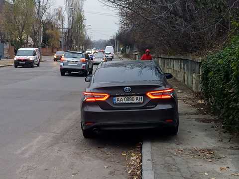 комерційна за адресою Сирецька вул., 54 А