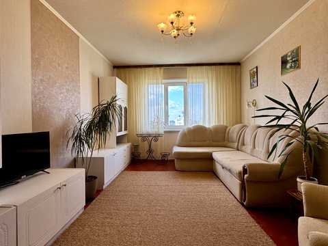 квартира за адресою Каштанова вул., 14-А