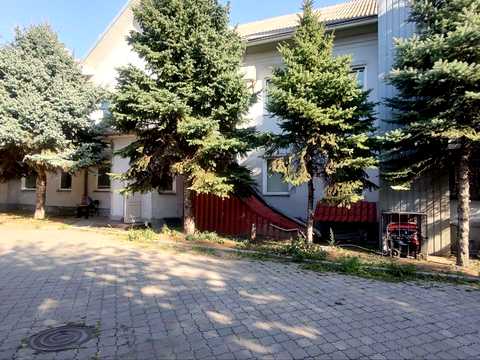 комерційна за адресою Богдана Хмельницького просп. (Героїв Сталінграда), 38а