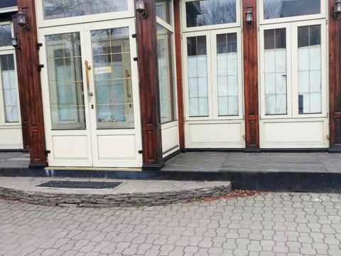 коммерческая по адресу Героїв Майдану ул. (Театральна), 10
