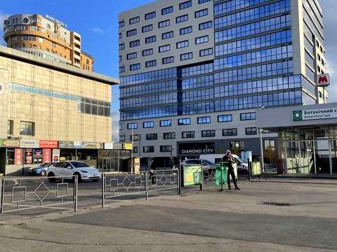 коммерческая по адресу Науки просп. (Ленина), 25