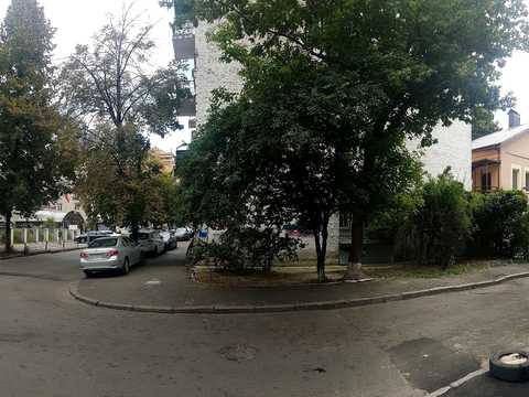 комерційна за адресою Панаса Мирного вул., 9-В