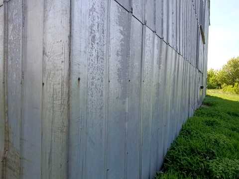 комерційна за адресою вул. Центральна, 32а