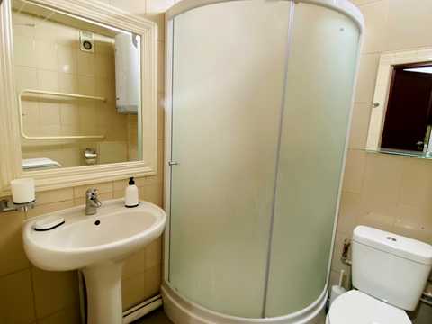 квартира за адресою Анни Ахматової вул., 16-Б