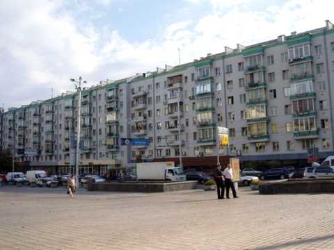 комерційна за адресою Велика Васильківська вул. (Червоноармійська), 114