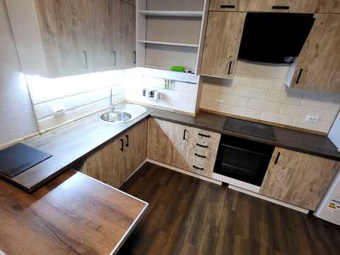 квартира за адресою Миколи Вінграновського вул., 2