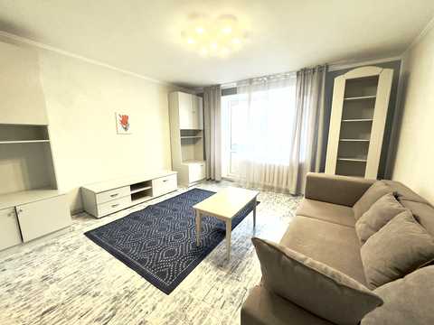 квартира за адресою Почайнинська вул., 35
