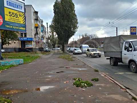 комерційна за адресою Кобилянського вул., 219