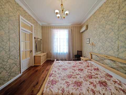 квартира за адресою Володимира Рутківського вул. (Віри Інбер), 15
