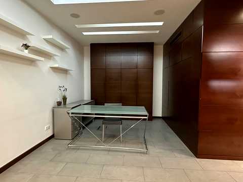 коммерческая по адресу Большая Васильковская ул. (Красноармейская), 72