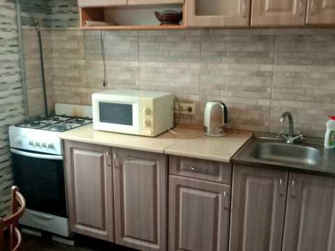 квартира за адресою Леоніда Каденюка просп. (Юрія Гагаріна), 3