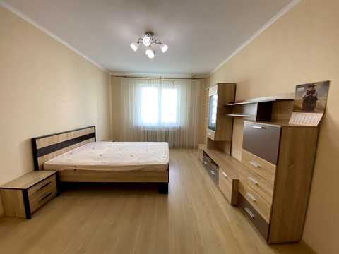 квартира за адресою Григорія Ващенка вул., 3