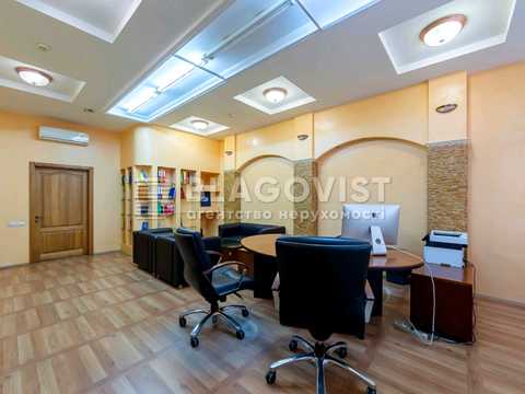 комерційна за адресою Лютеранська вул., 10-А