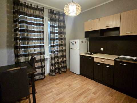 квартира за адресою Бориса Гмирі вул., 12-Б