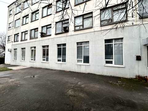 комерційна за адресою Чорновола В'ячеслава, 88