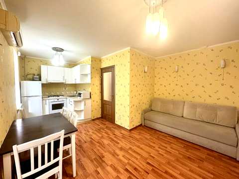 квартира за адресою Маріупольська вул. (Ростовська), 4