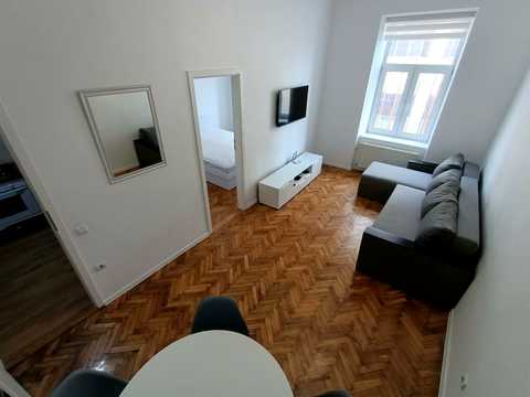 квартира за адресою Валова вул., 5