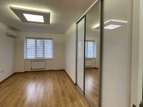 квартира за адресою Будівельників вул., 26