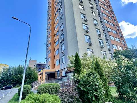 квартира по адресу Любомира Гузара просп. (Космонавта Комарова), 46-Б