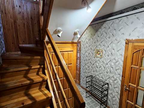 будинок за адресою Закарпатська вул., 12