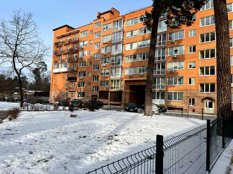 комерційна за адресою Кленова, 45