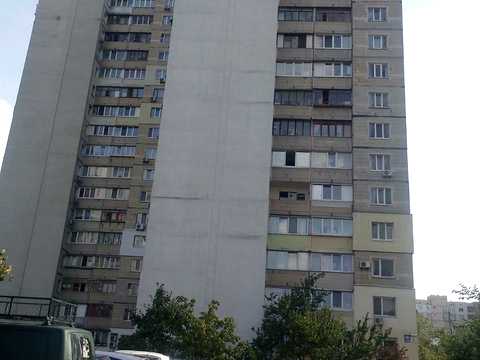 квартира по адресу Ларисы Руденко ул., 3-Б