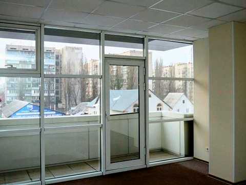комерційна за адресою Харківське шосе, 175
