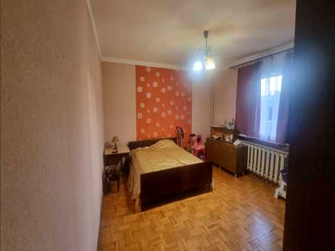 дом по адресу Дивізіонна ул.