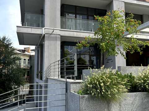 комерційна за адресою Бульвар Кучеревського, 1