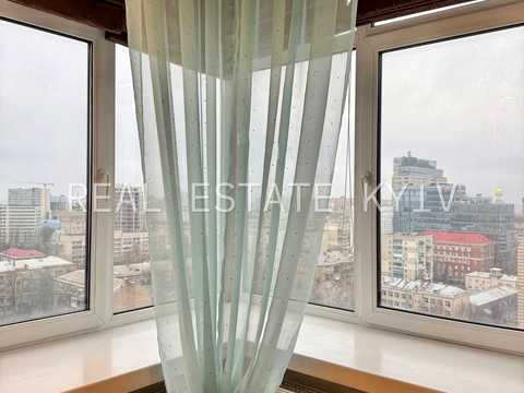 квартира за адресою Київ, Панаса Мирного вул., 28-А