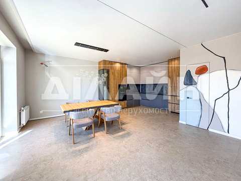 квартира за адресою Розваги вул., 27