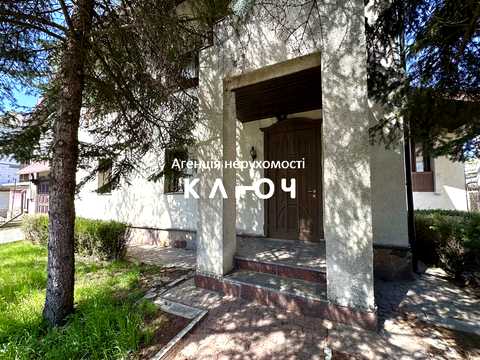 будинок за адресою Виноградний