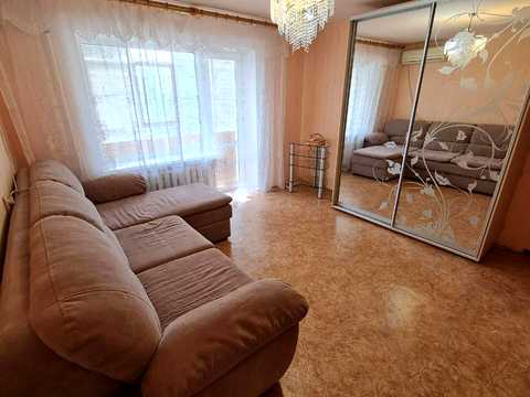 квартира за адресою Слави бульв., 8
