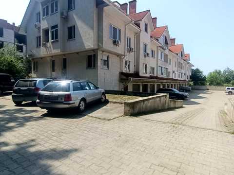 квартира за адресою Паркова вул., 10