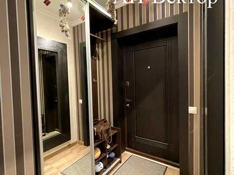 квартира за адресою Тракторобудівників просп., (94в)
