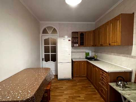 квартира за адресою Захисників України вул. (1-го Травня), 6б