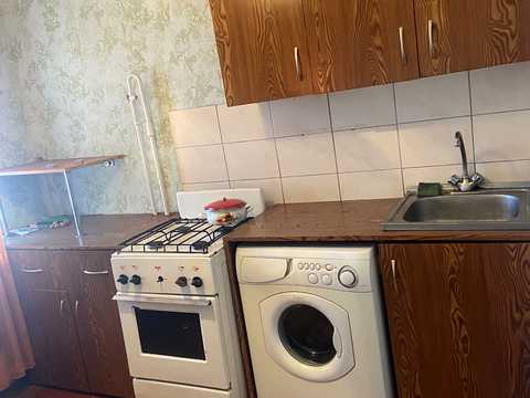 квартира за адресою Вербова вул., 1