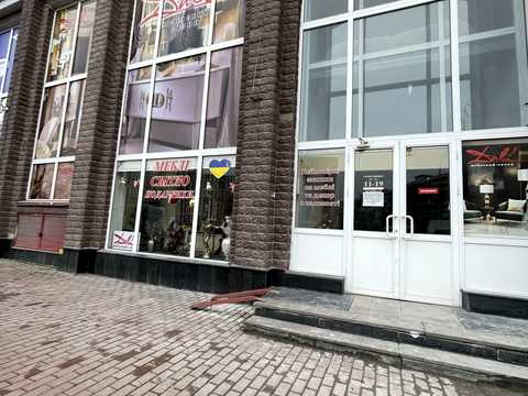 коммерческая по адресу Владимира Ивасюка просп. (Героїв Сталінграду), 10-А