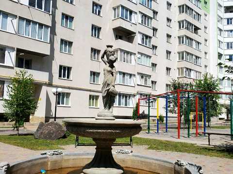 квартира за адресою Героя України Дмитра Крамара вул., 5д