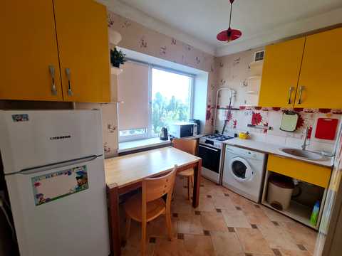 квартира за адресою Генерала Генадія Воробйова вул. (Курська), 13