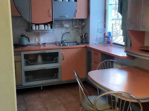 квартира за адресою Святотроїцька, 23