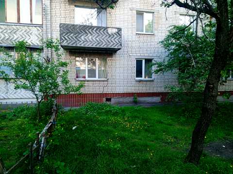 квартира за адресою Сінна вул. (Добровольського), 15