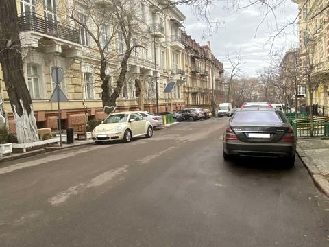 коммерческая по адресу Гоголя ул., 11
